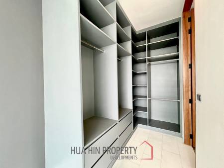 Phu Montra K-Haad : Luxury, Modern and Stylish 5 Bedroom Villa