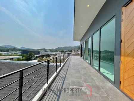 Phu Montra K-Haad : Luxury, Modern and Stylish 5 Bedroom Villa