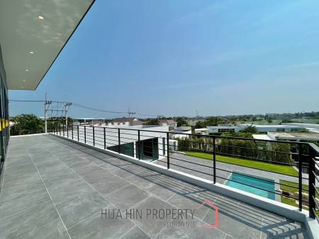Phu Montra K-Haad : Luxury, Modern and Stylish 5 Bedroom Villa