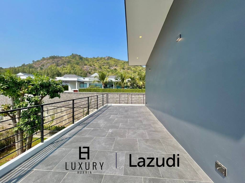 Phu Montra K-Haad : Luxury, Modern and Stylish 5 Bedroom Villa