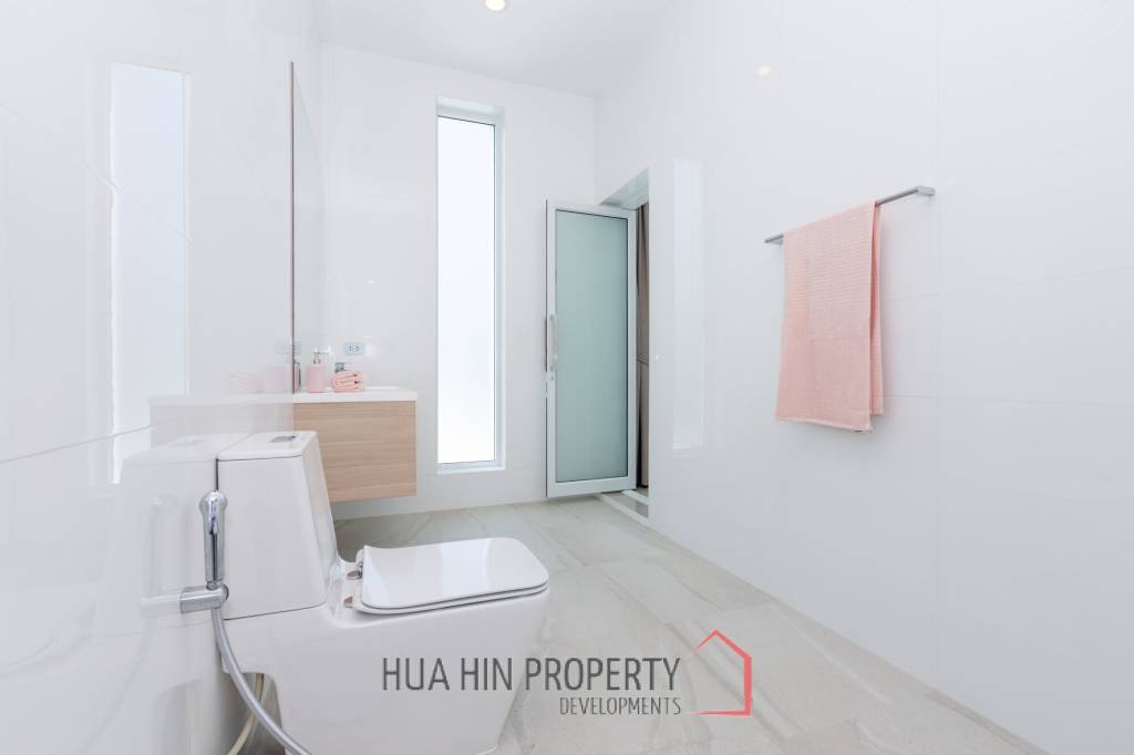 Phu Montra K-Haad : Luxury, Modern and Stylish 4 Bedroom Villas