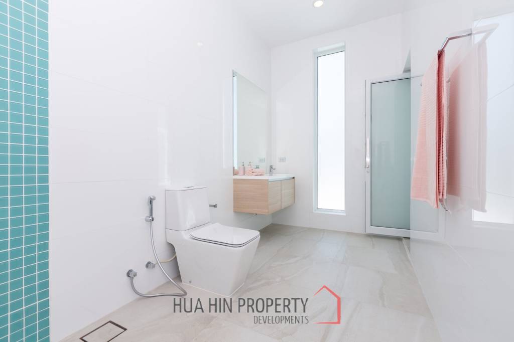Phu Montra K-Haad : Luxury, Modern and Stylish 4 Bedroom Villas
