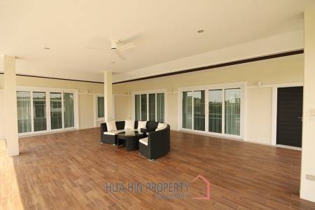 Emerald Valley : 3 Bedroom Luxury Pool Villas - New Development