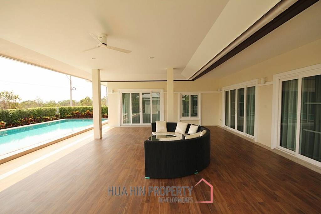 Emerald Valley : 3 Bedroom Luxury Pool Villas - New Development