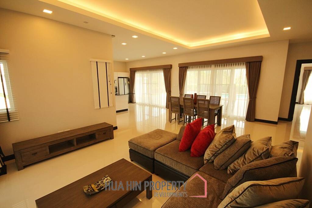 Emerald Valley : 3 Bedroom Luxury Pool Villas - New Development