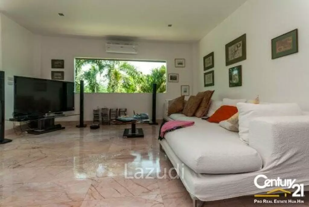 Ultra Luxury Villa for Sale in Hua Hin, Prachuap Khiri Khan