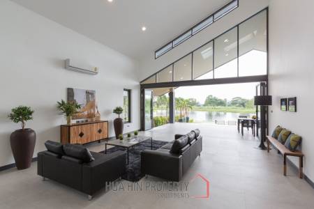 Sanctuary Lakes : New Development in Stunning Location Sale - New Development