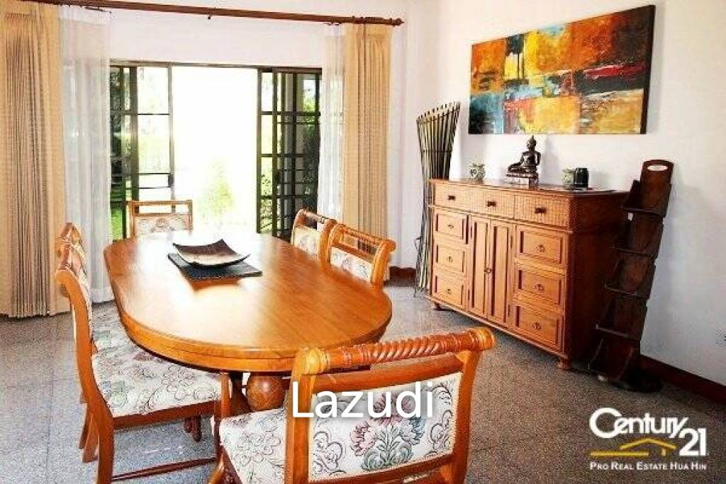 996 Sqm 4 Bed 3 Bath Villa For Sale