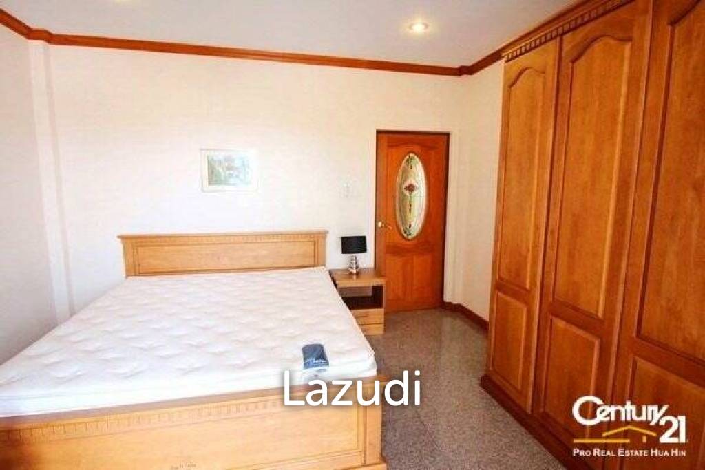 996 Sqm 4 Bed 3 Bath Villa For Sale