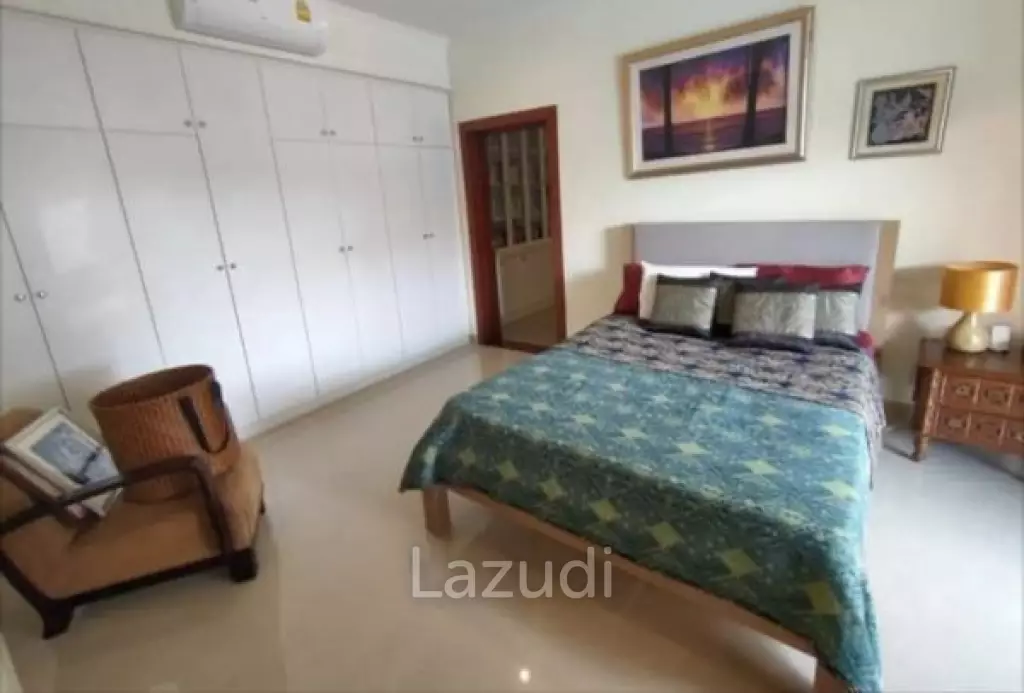 SUGAR PALM :  Nice quality quadruplet 3 bed pool villa
