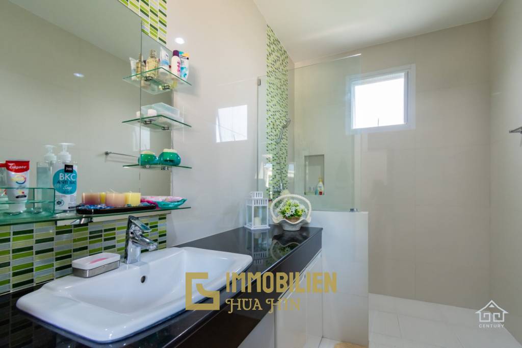 428 metro cuadrado 3 ` 2 Baño Villa de Venta