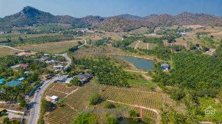 2 Rai land divided in 4  plots