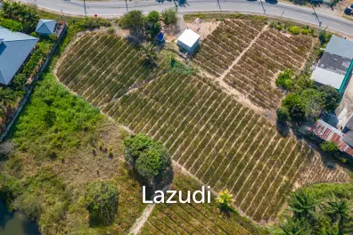 2 Rai land divided in 4  plots