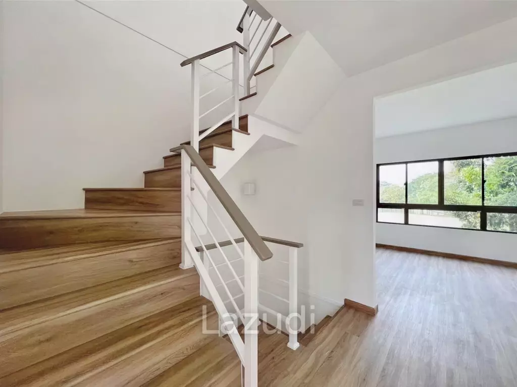 3 Bed 3 Bath 141 SQ.M Patio Srinakarin Rama 9