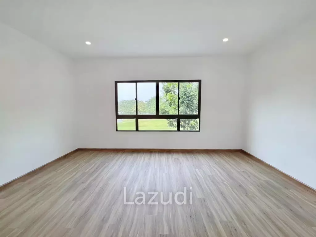 3 Bed 3 Bath 141 SQ.M Patio Srinakarin Rama 9