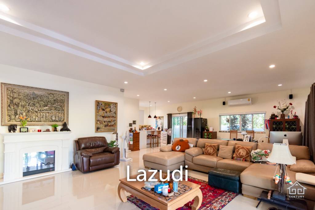 3 bed villa with Superb landscaped garden and extra large covered terrace