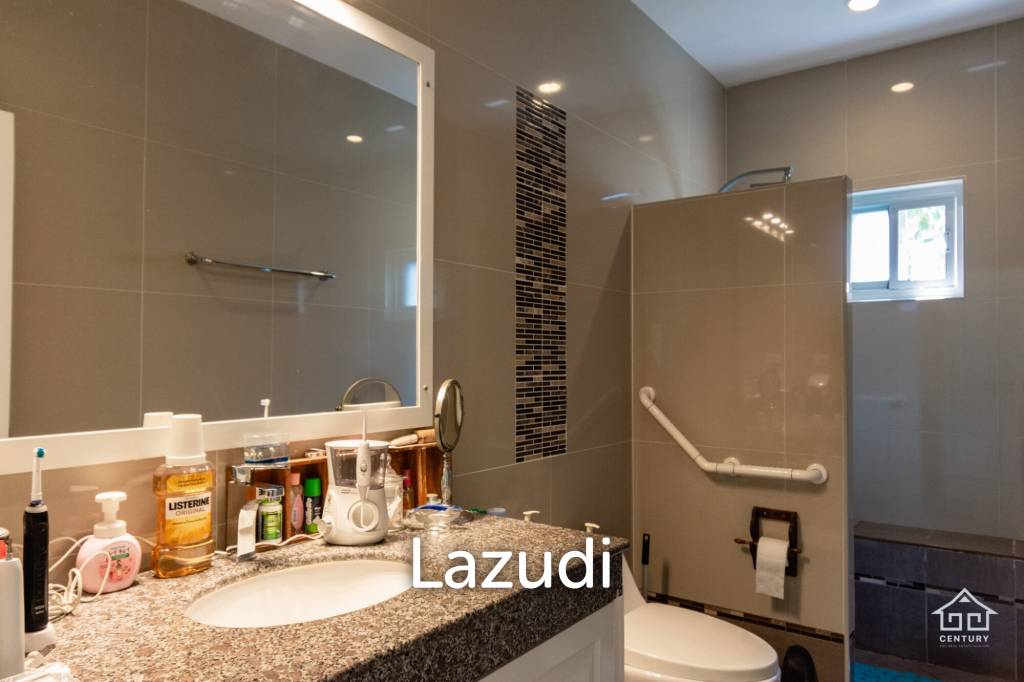 3 bed villa with Superb landscaped garden and extra large covered terrace