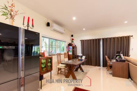 3 bed villa with Superb landscaped garden and extra large covered terrace