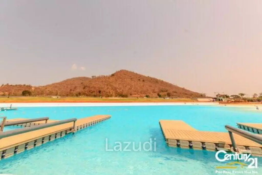 Amazing 4 Bed Lagoon frontage Villas