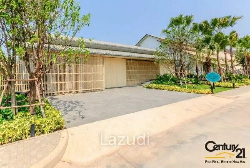 Amazing 4 Bed Lagoon frontage Villa