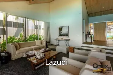 Amazing 4 Bed Lagoon frontage Villa