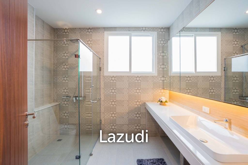 4 Bedrooms 4 Bathrooms 968 SQ.M Huai Yai.