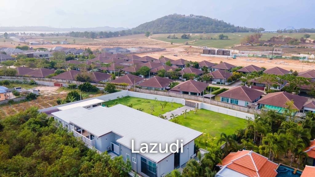 4 Bedrooms 4 Bathrooms 968 SQ.M Huai Yai.