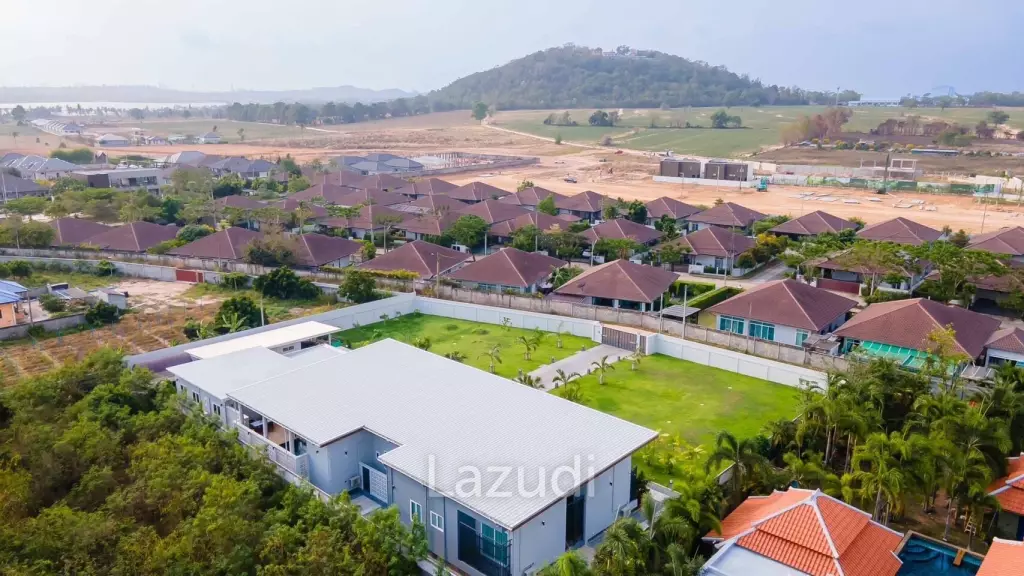 4 Bedrooms 4 Bathrooms 968 SQ.M Huai Yai.