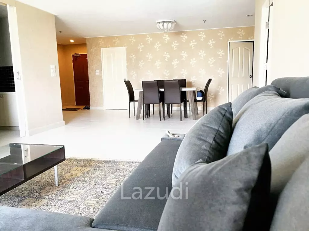 A beautiful unit @ Master View Executive Place for sale