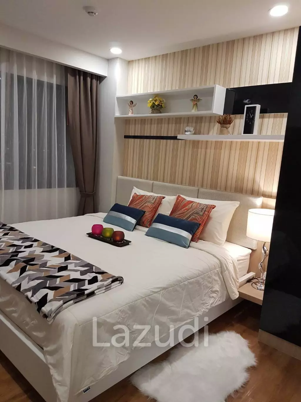 1 Bedroom 1 Bathroom 35 Sqm. Dusit Grand Park Condo.