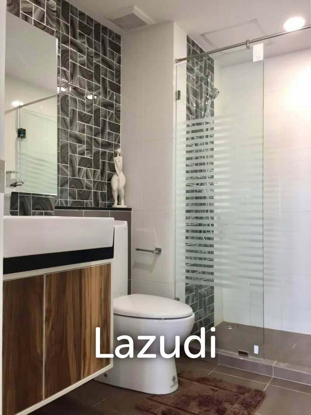 1 Bedroom 1 Bathroom 35 Sqm. Dusit Grand Park Condo.