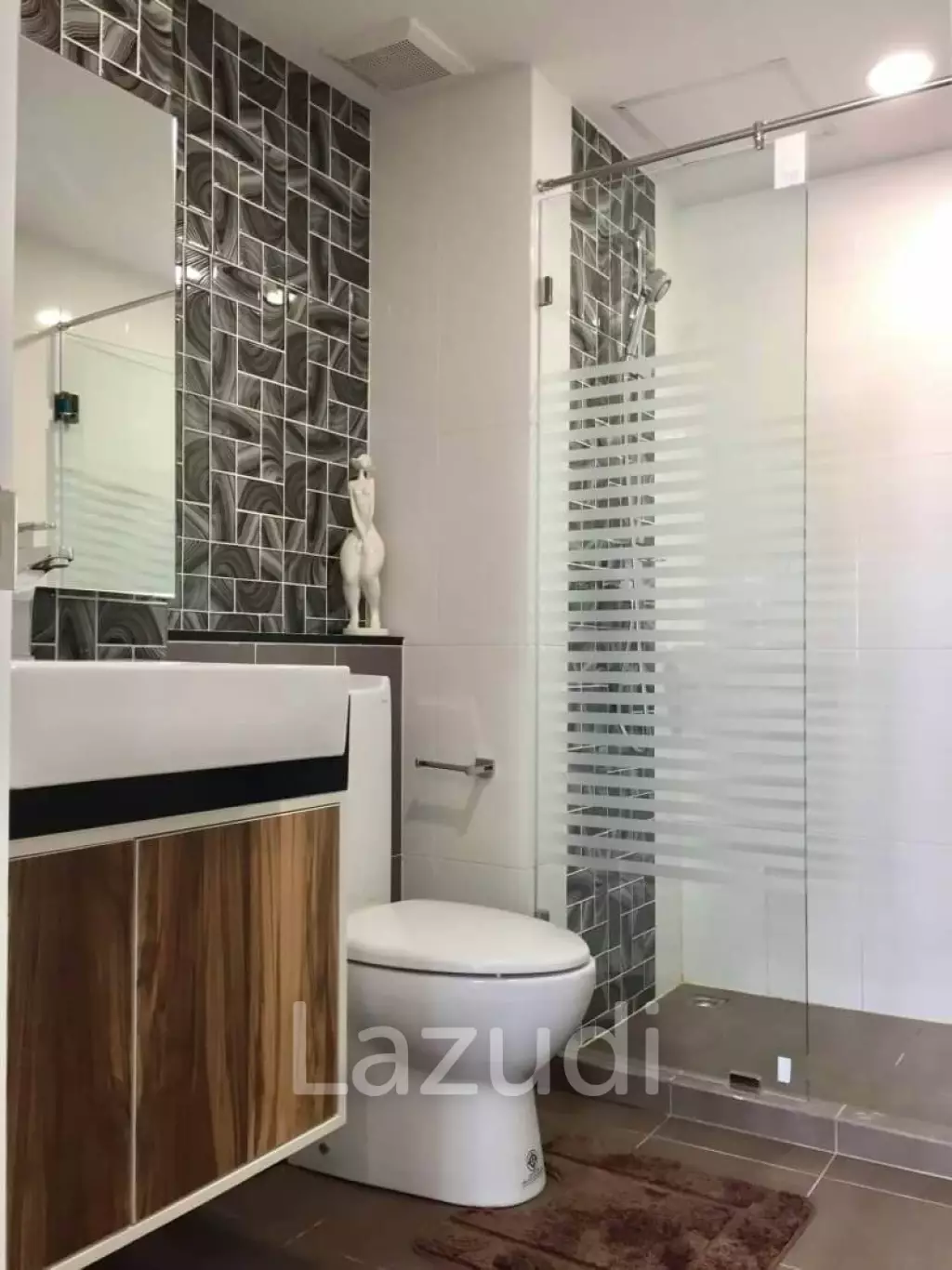 1 Bedroom 1 Bathroom 35 Sqm. Dusit Grand Park Condo.