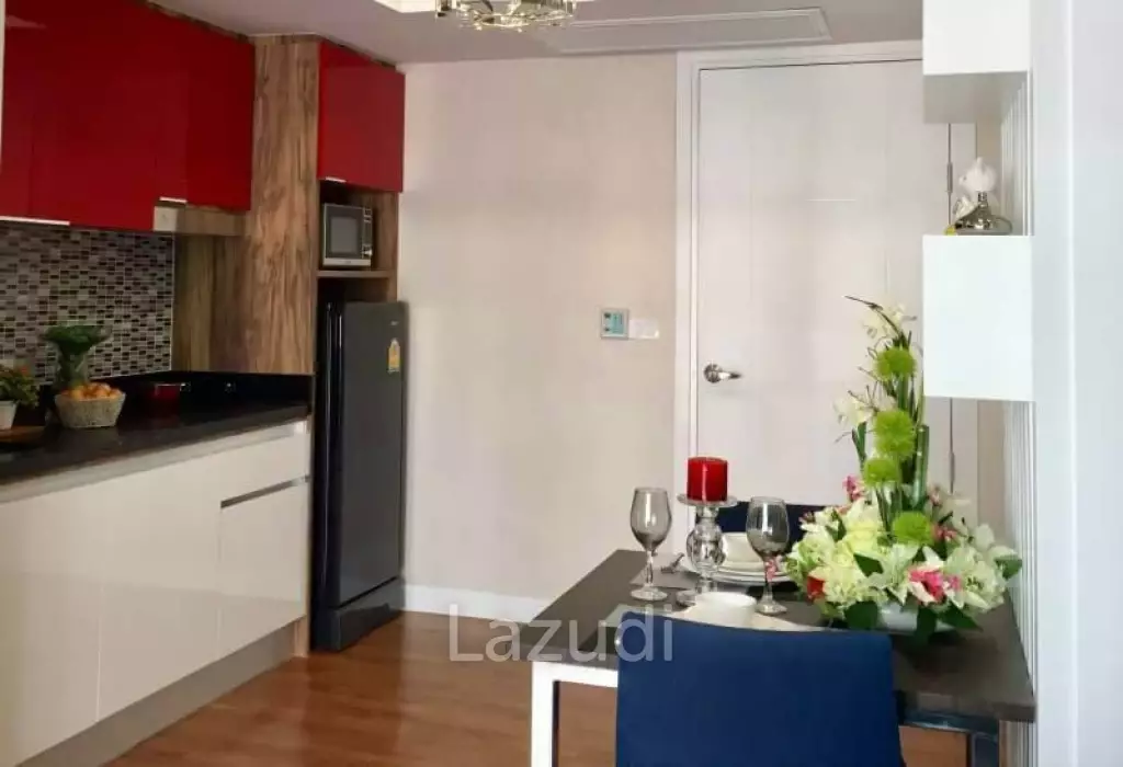 1 Bedroom 1 Bathroom 35 Sqm. Dusit Grand Park Condo.