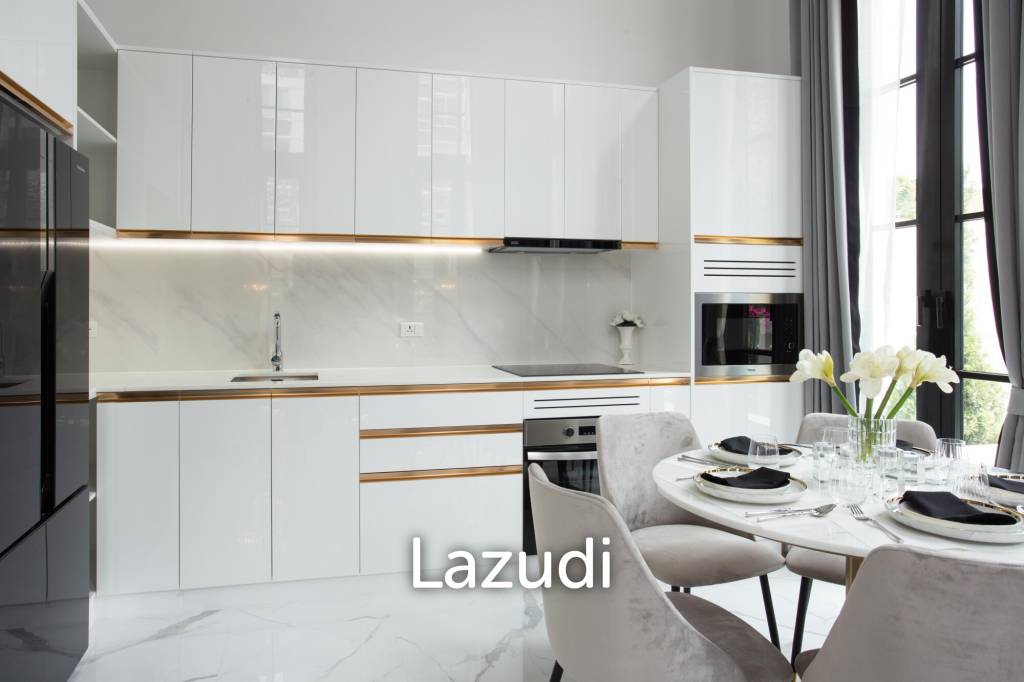 4 Bed 7 Bath 253 SQ.M Maison Blanche