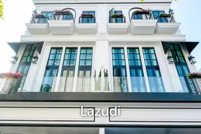 4 Bed 7 Bath 253 SQ.M Maison Blanche