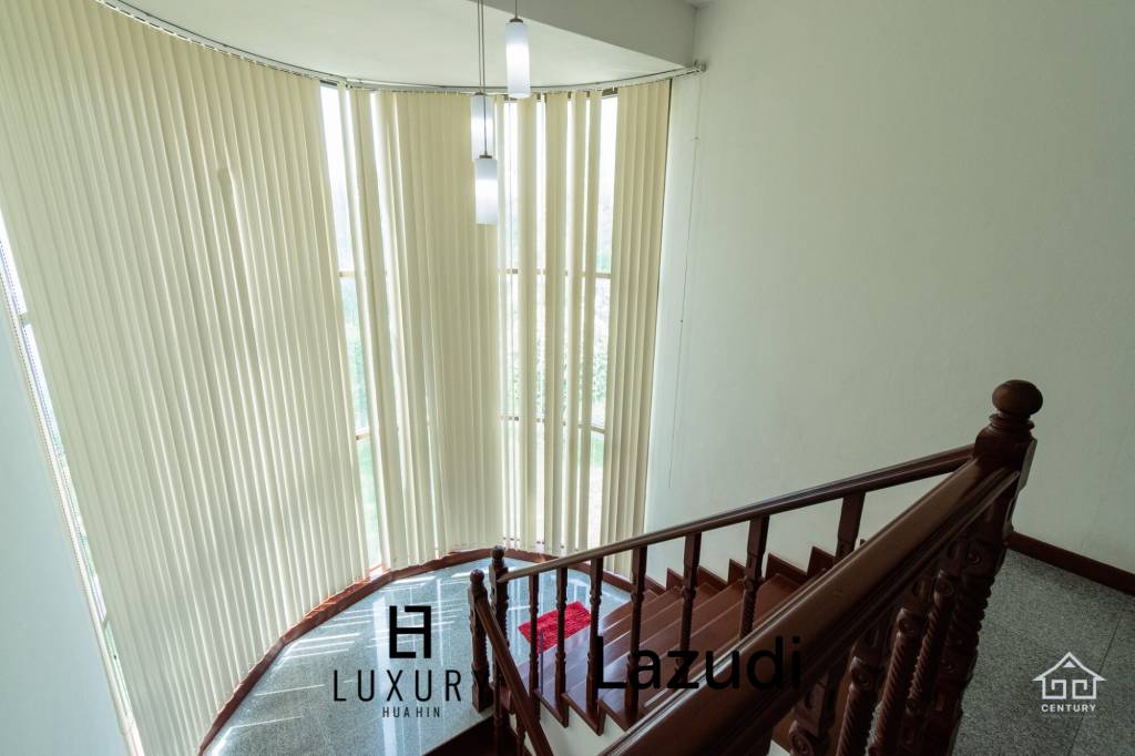 2 STOREY  VILLA IN BO FAI : 5 bed on large plot