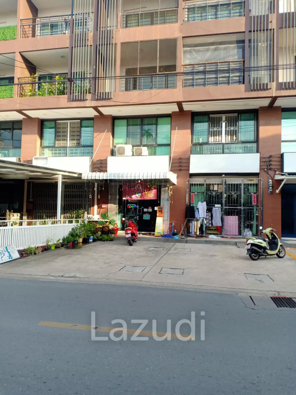 Prime Retail and Residential Space in Bang Chak