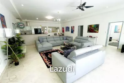 10 Beds 11 Baths 816 SQ.M. Majestic Residence Villa