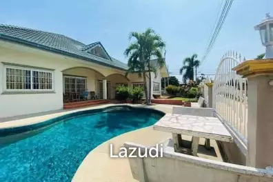 4 Bedrooms 4 Bathrooms 820 Sqm. Nongprue Pattaya