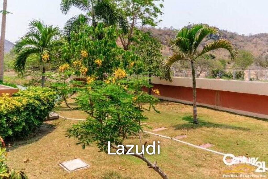 3 Bed Lake Front Villa nr the Beach