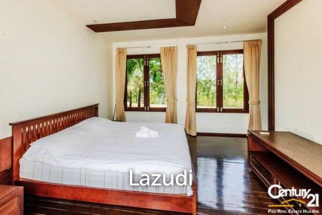 3 Bed Lake Front Villa nr the Beach