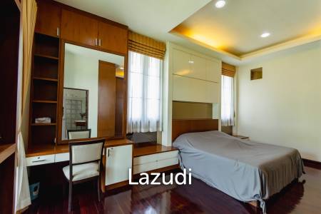 LARGE 6 BED HOUSE FOR SALE ON A 5 RAI PROPERTY WITH A FISHING POND