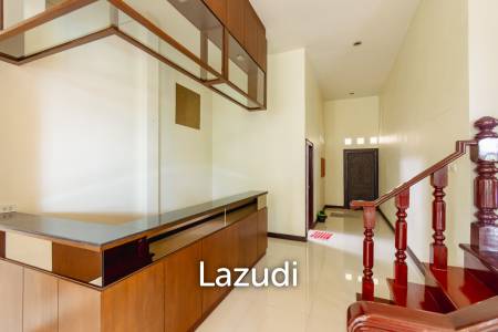 LARGE 6 BED HOUSE FOR SALE ON A 5 RAI PROPERTY WITH A FISHING POND