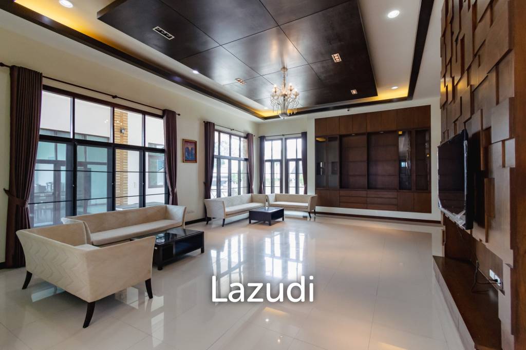 LARGE 6 BED HOUSE FOR SALE ON A 5 RAI PROPERTY WITH A FISHING POND