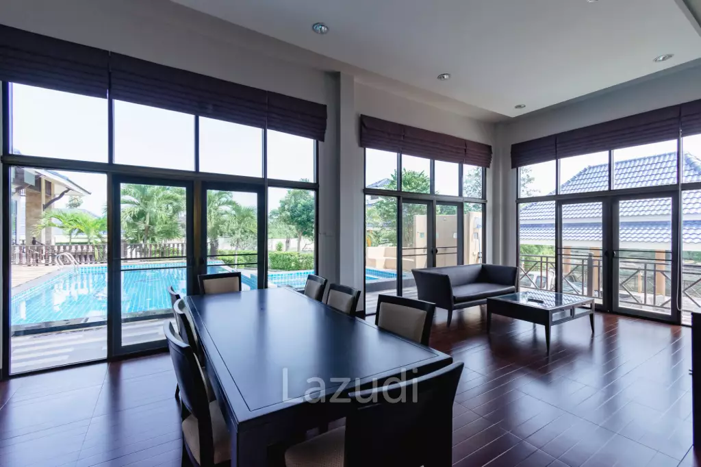 LARGE 6 BED HOUSE FOR SALE ON A 5 RAI PROPERTY WITH A FISHING POND
