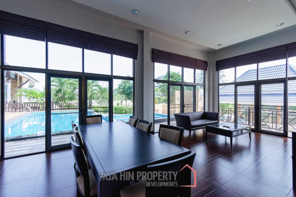 LARGE 6 BED HOUSE FOR SALE ON A 5 RAI PROPERTY WITH A FISHING POND