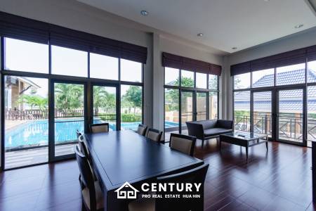 LARGE 6 BED HOUSE FOR SALE ON A 5 RAI PROPERTY WITH A FISHING POND