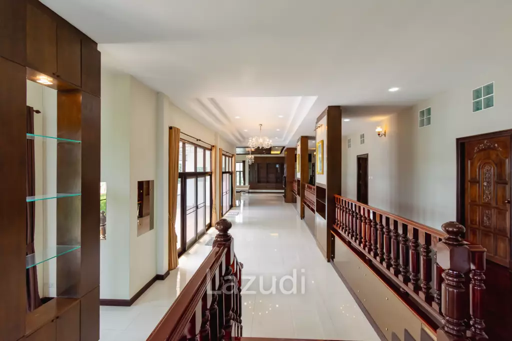LARGE 6 BED HOUSE FOR SALE ON A 5 RAI PROPERTY WITH A FISHING POND