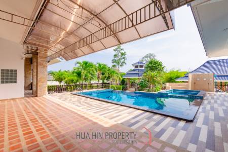 LARGE 6 BED HOUSE FOR SALE ON A 5 RAI PROPERTY WITH A FISHING POND