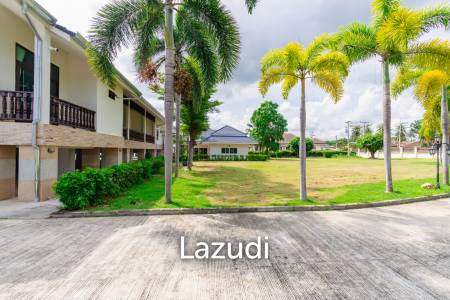 LARGE 6 BED HOUSE FOR SALE ON A 5 RAI PROPERTY WITH A FISHING POND